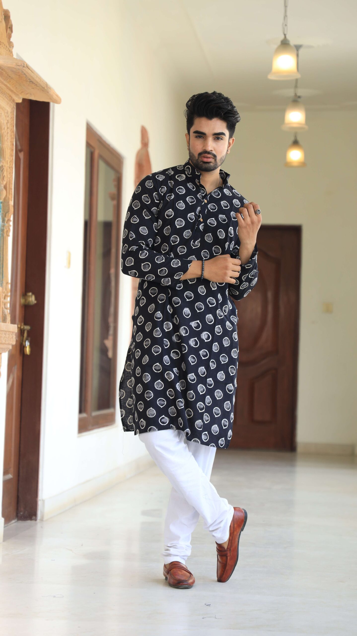 Mens Black Printed Cotton Kurta with White Pajama ? Traditional Ethnic Wear for Festive & Wedding
