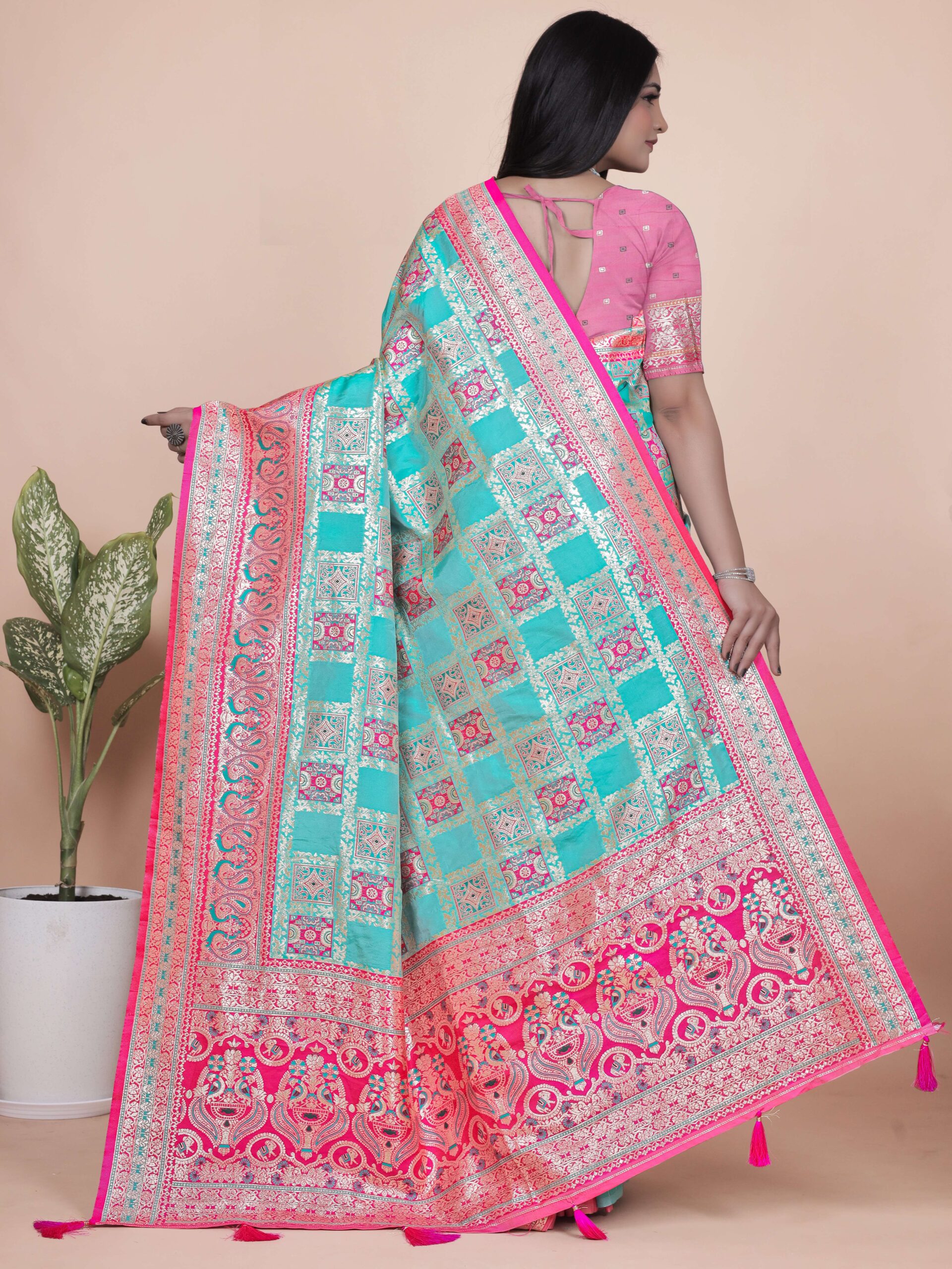 Aqua Blue & Pink Banarasi Silk Saree with Silver Zari | Festive & Wedding Wear Saree | Elegant Banarasi Saree with Contrast Pallu - Image 3