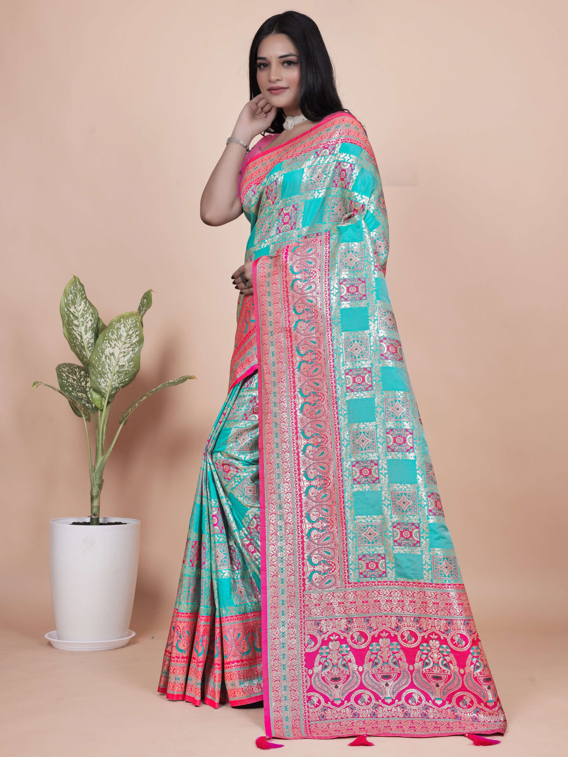 Aqua Blue & Pink Banarasi Silk Saree with Silver Zari | Festive & Wedding Wear Saree | Elegant Banarasi Saree with Contrast Pallu - Image 6