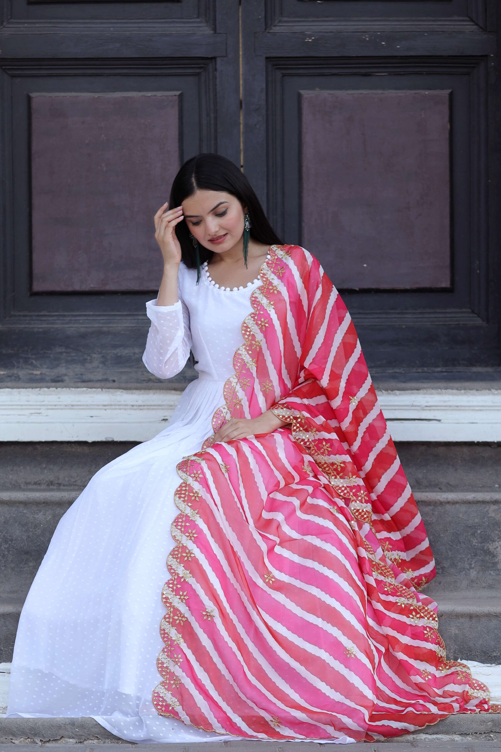 Elegant Pink Georgette Gown with Organza Dupatta ? Designer Kalamkari & Leheriya Print Ensemble
