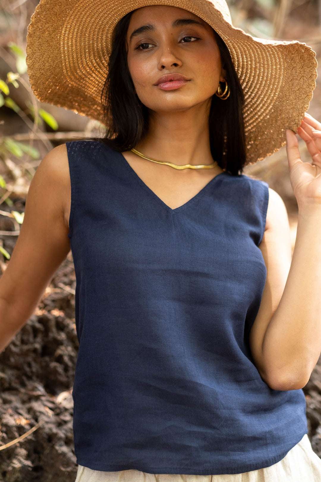 Women's Cotton Solid V Neck Sleeveless 2 Piece Outfit Loose Tank Top and Wide Leg Palazzo Pants Sets cord set ( Navy Blue-White )