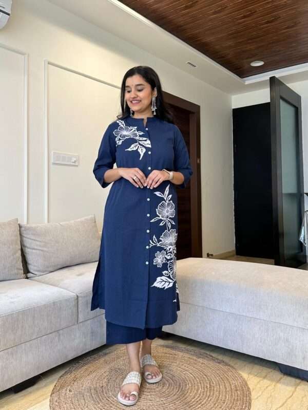 Women's Cotton Floral Printed Straight Kurti With Pant Set - Image 3