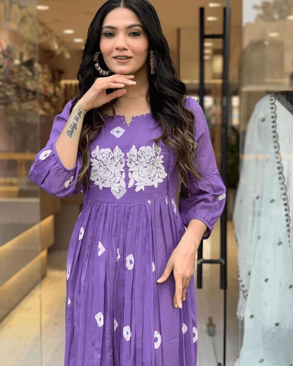 Women's Cotton Printed Long Anarkali Kurti With Pant - Image 2